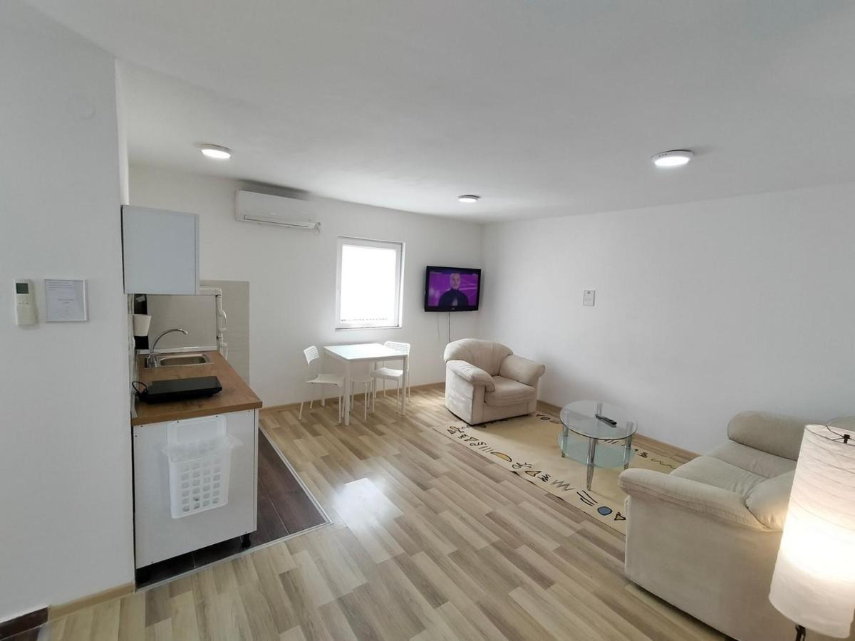 A1 - Airport Belgrade Apartment Extérieur photo