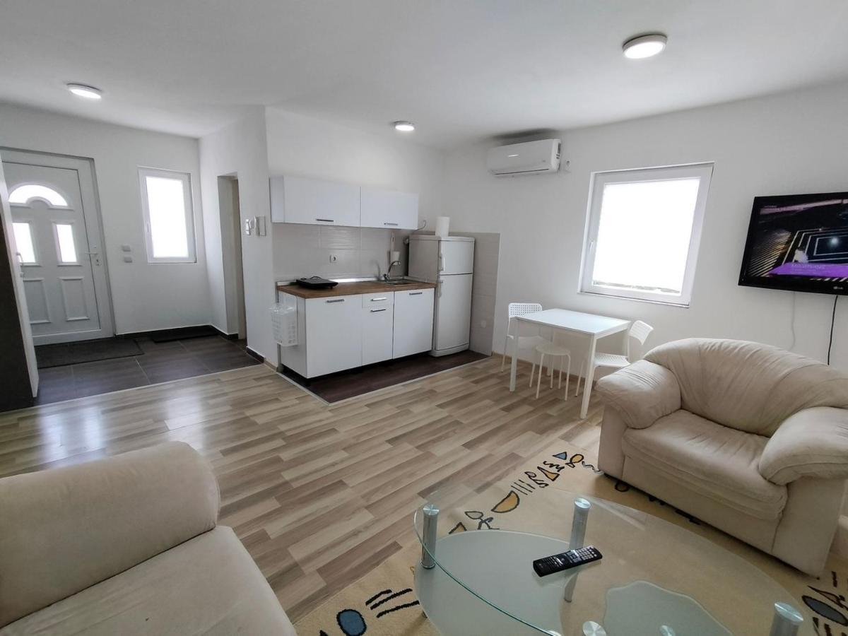 A1 - Airport Belgrade Apartment Extérieur photo