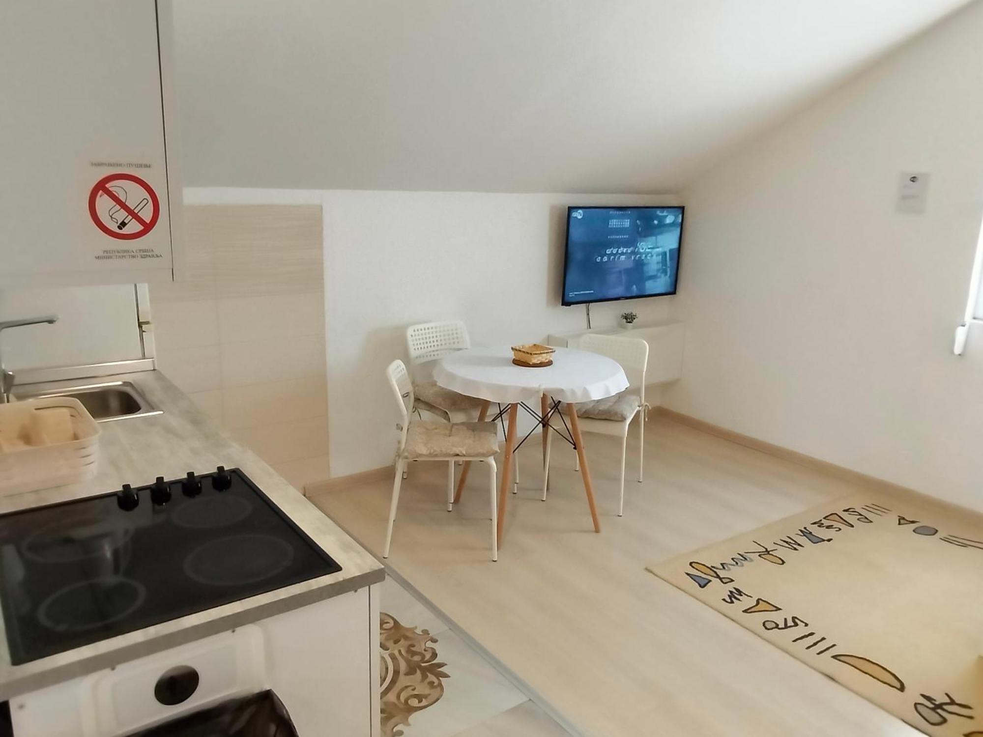 A1 - Airport Belgrade Apartment Extérieur photo